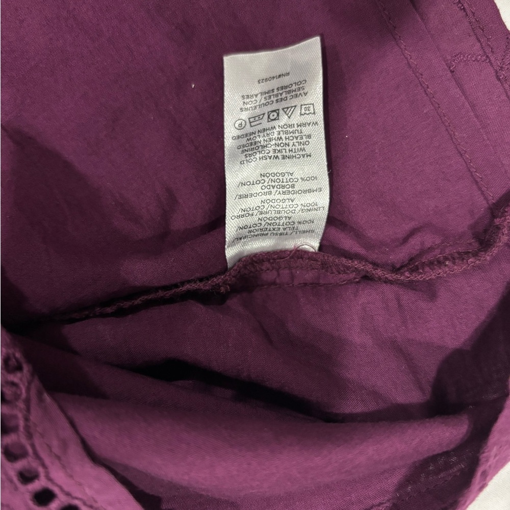 LOFT Women's lace Purple Top with cap sleeves. Size L. Never been worn. - Picture 4 of 4